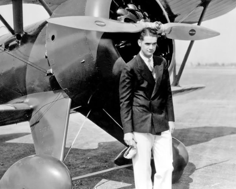 The eccentric Howard Hughes near the plane